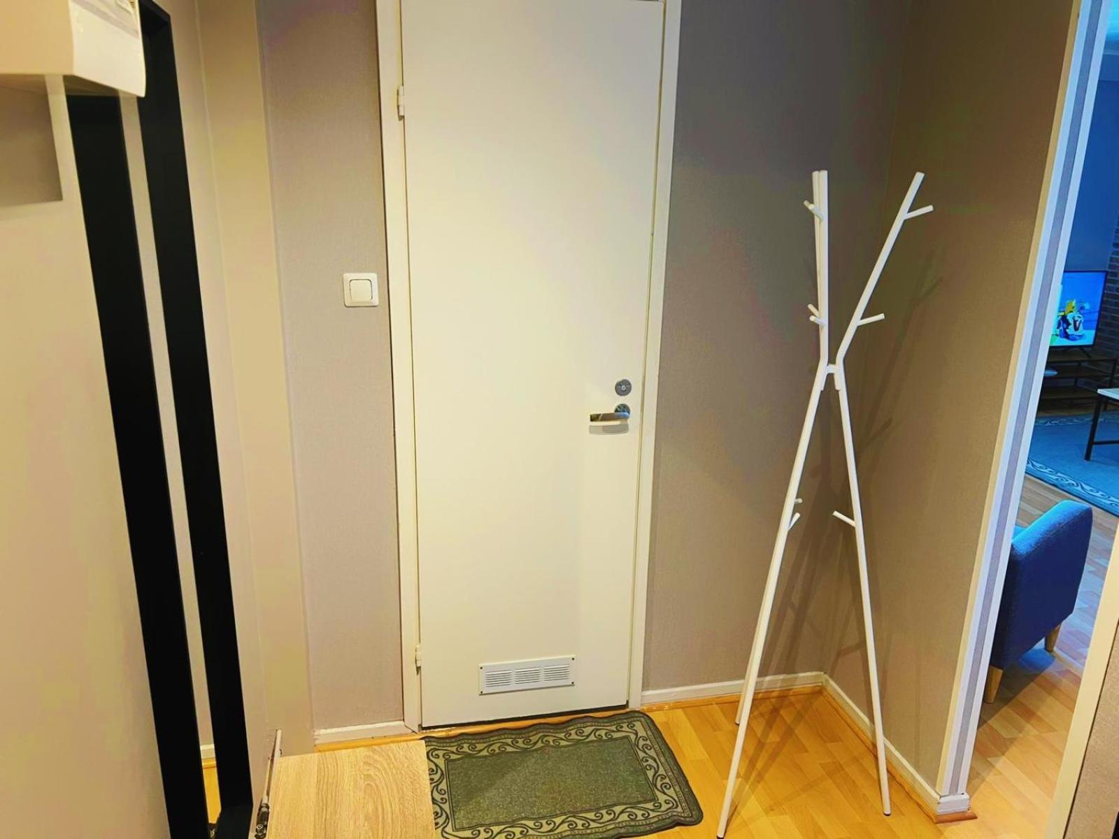Iv, Near Snowcastle, Premium Studio, Free Private Parking, Special Price! * Kemi